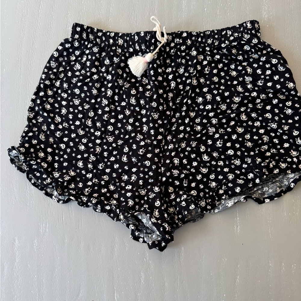 art class Black and White Floral Kids Shorts